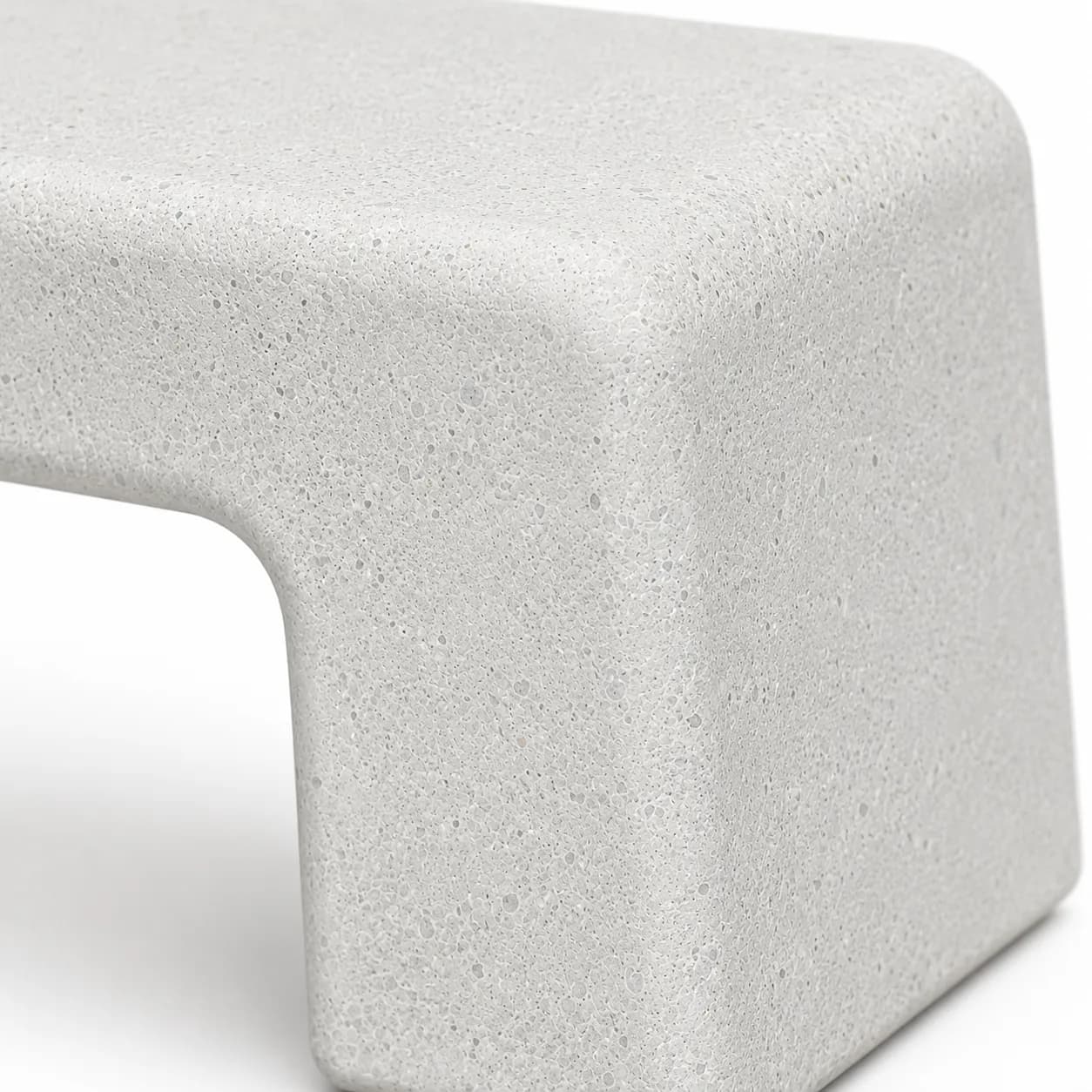 Aura Basic Bench — detail close-up — off-white concrete + iroko